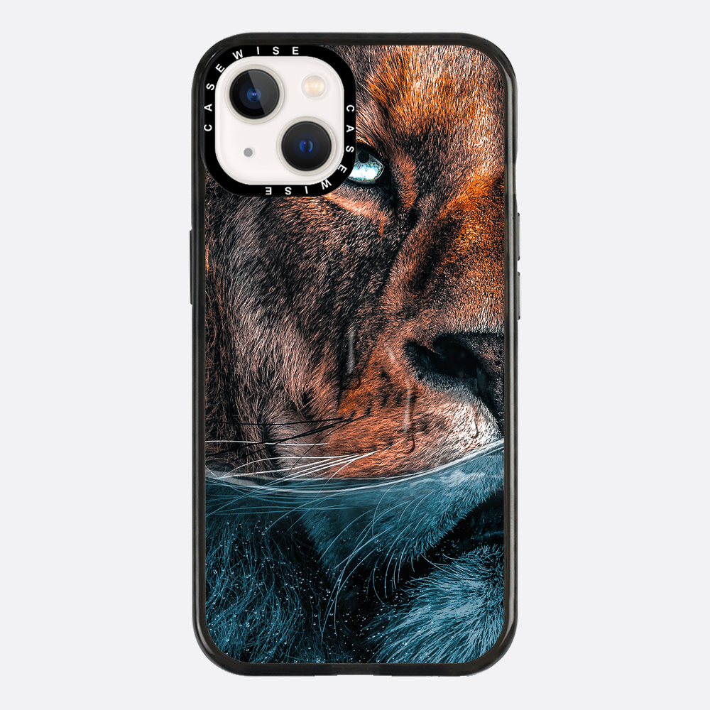 Lion Underwater - Case