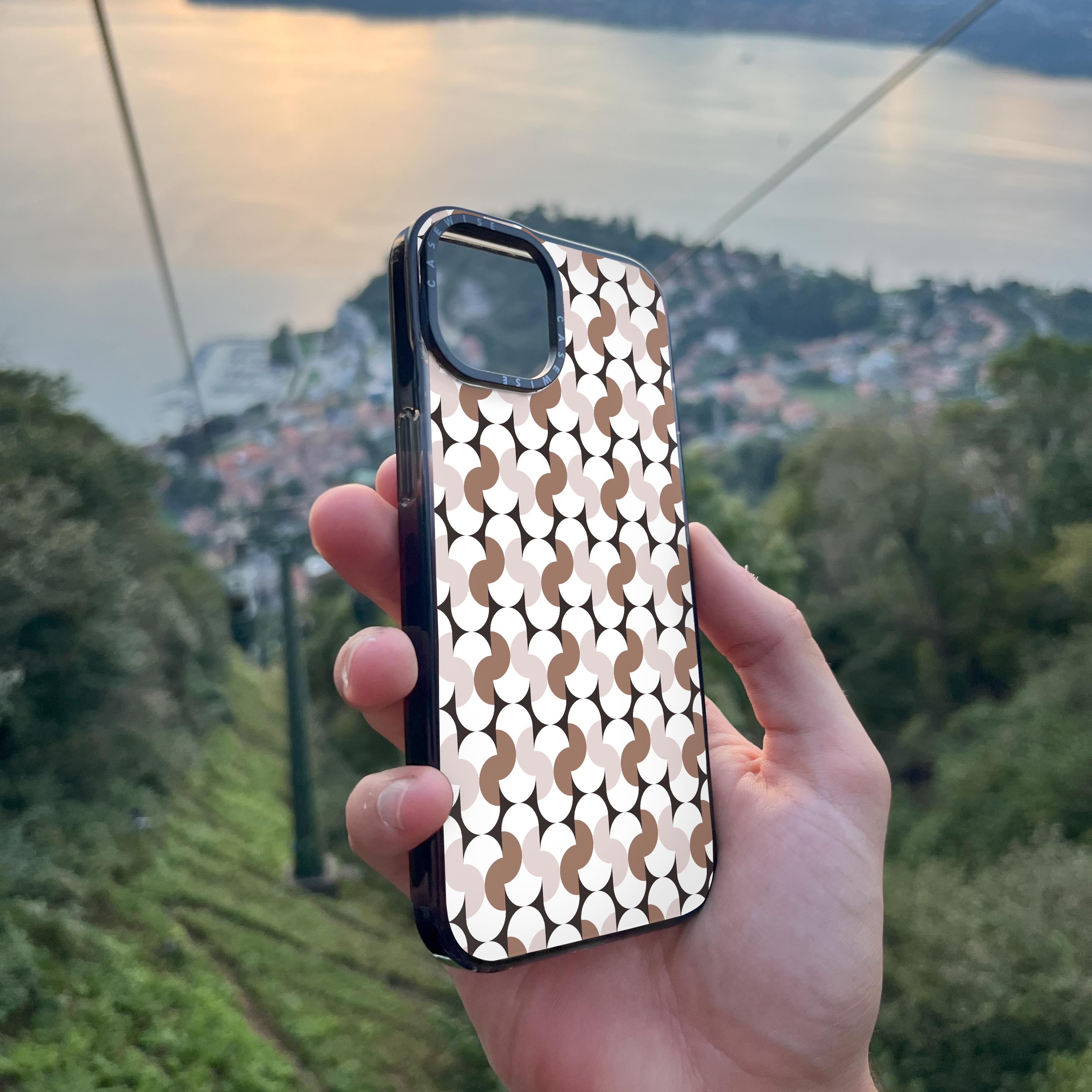 Rounded Geometry - Case