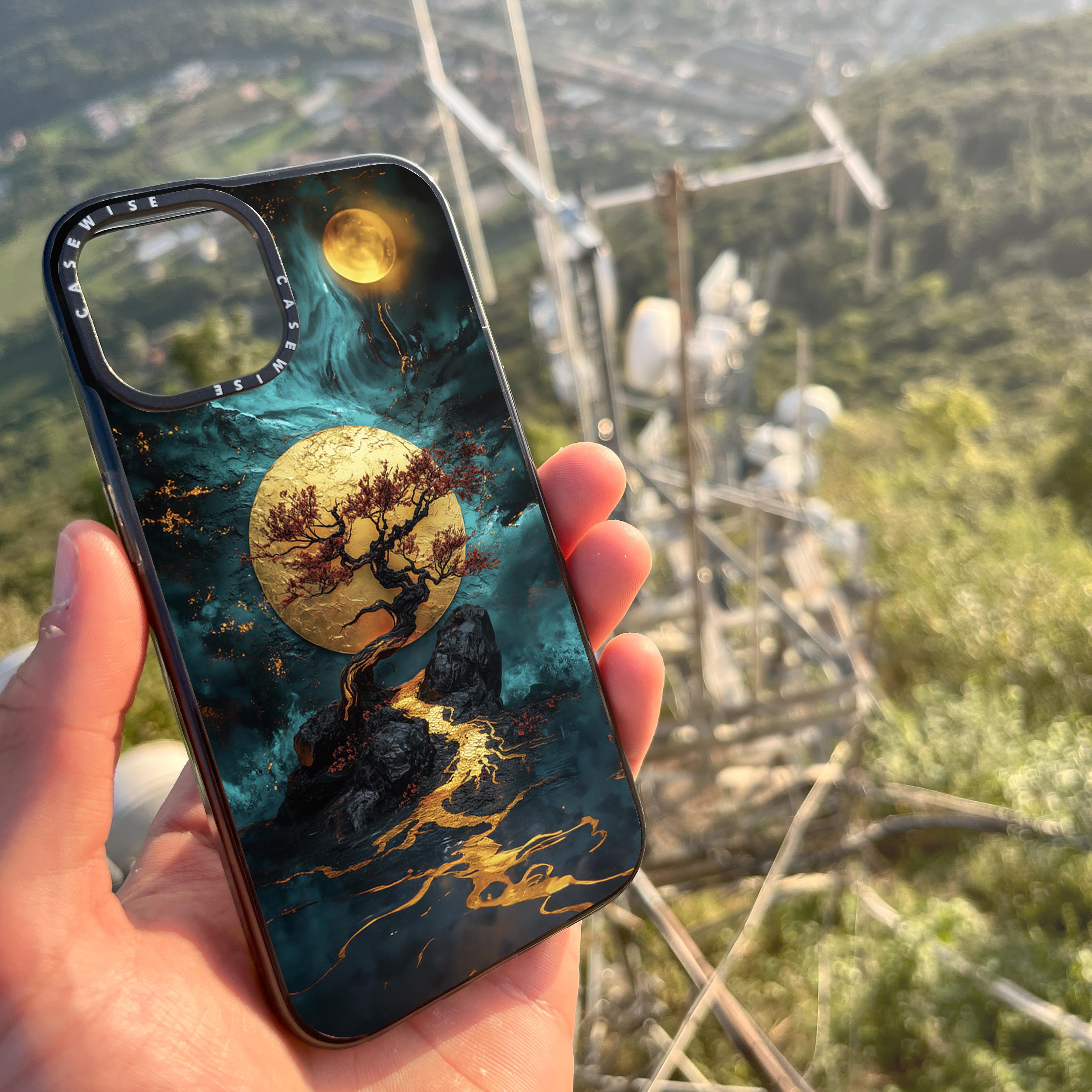 Golden Veined World - Case