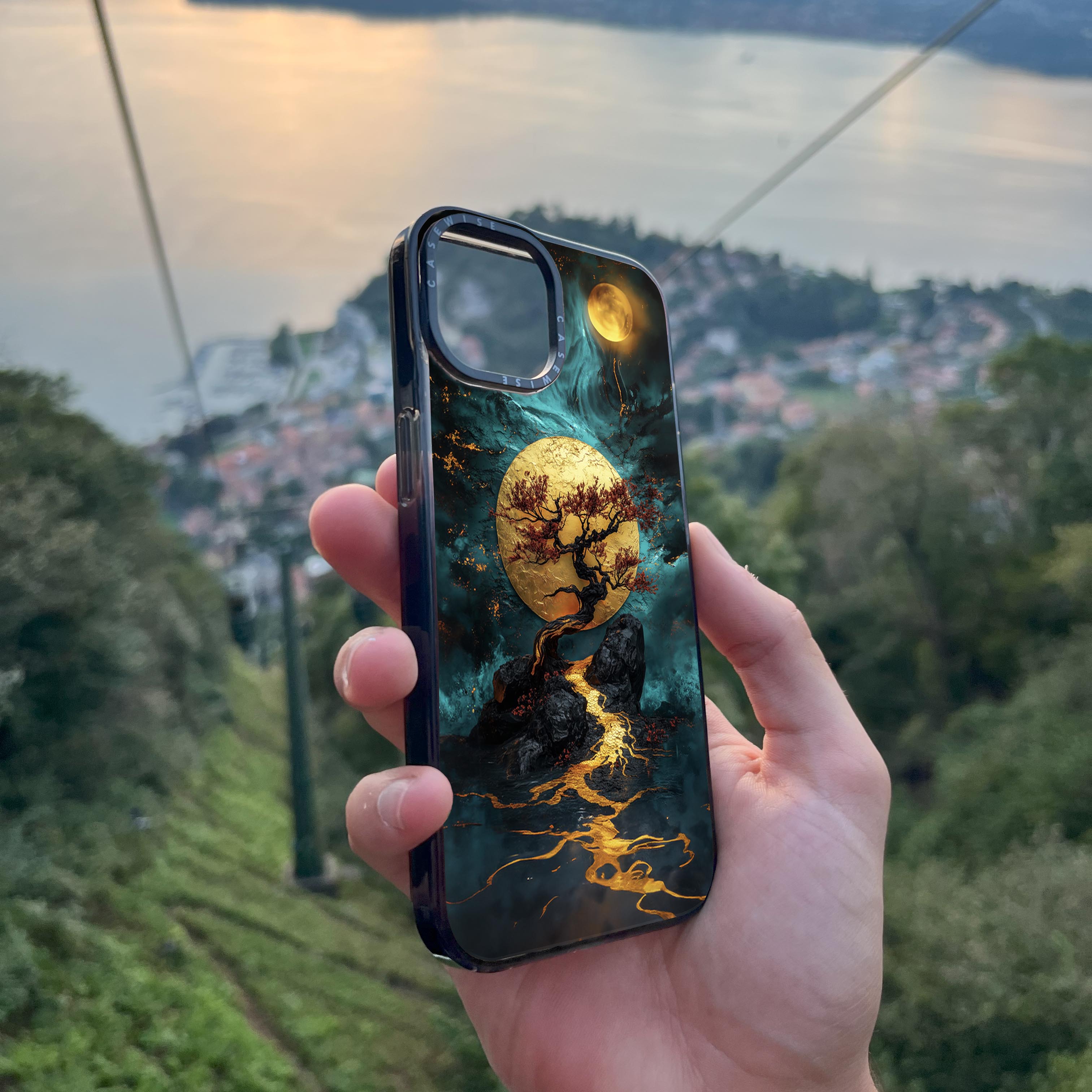 Golden Veined World - Case