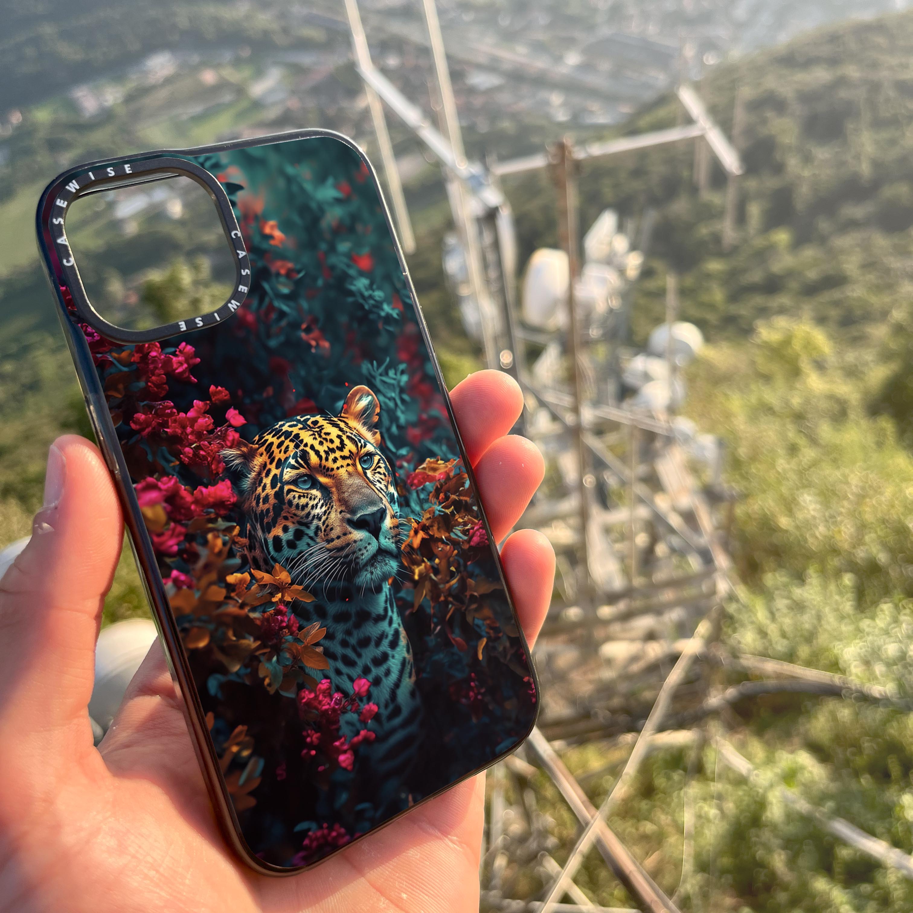 Jaguar in Roses - Case