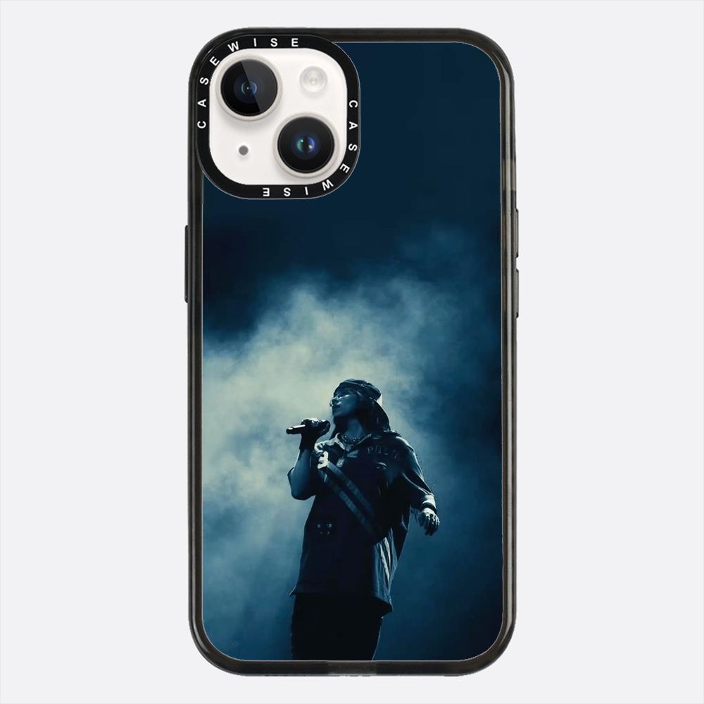 Billie on stage - Case