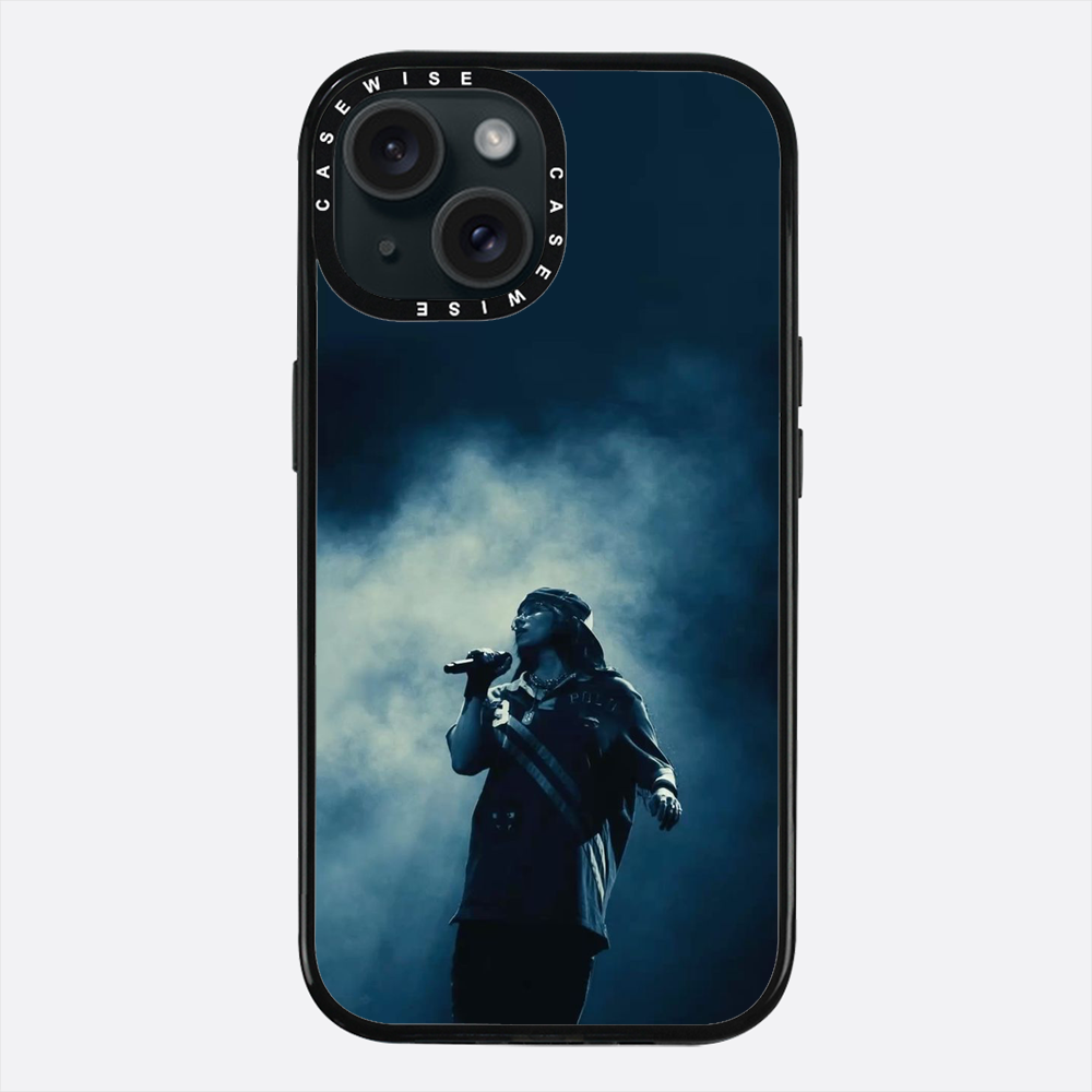 Billie on stage - Case