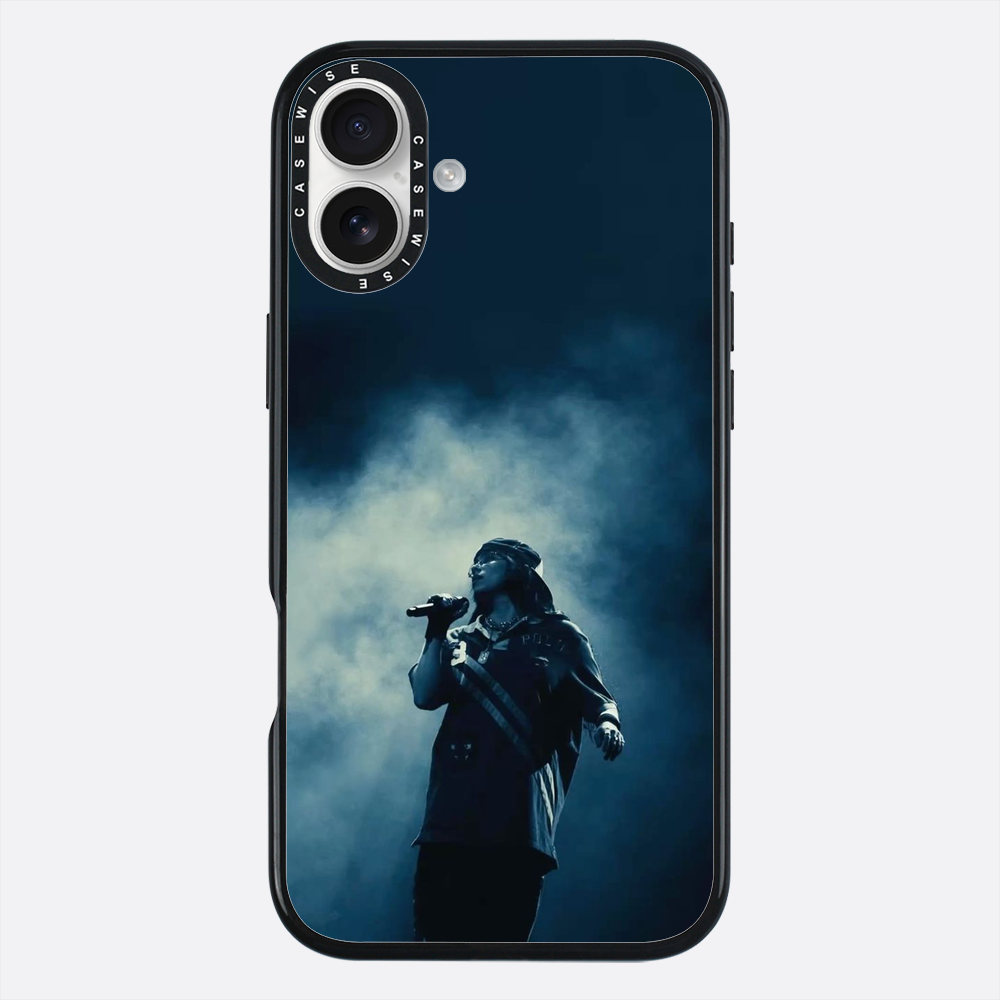 Billie on stage - Case